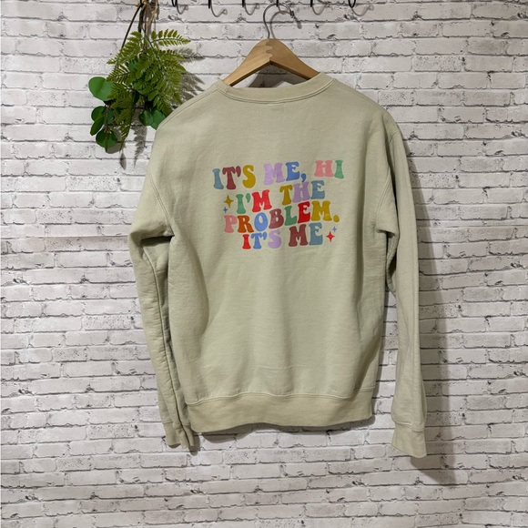 Gildan Sweaters - Gildan Cream Custom Taylor Swift Antihero I’m the problem Crewneck